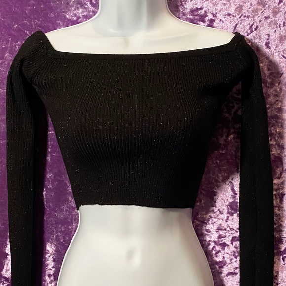 Kendall & Kylie Sweaters - KENDALL & KYLIE BLACK AND SPARKLY CROP SWEATER